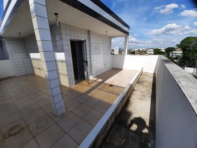 Excelente cobertura 2 quartos Itapoã 