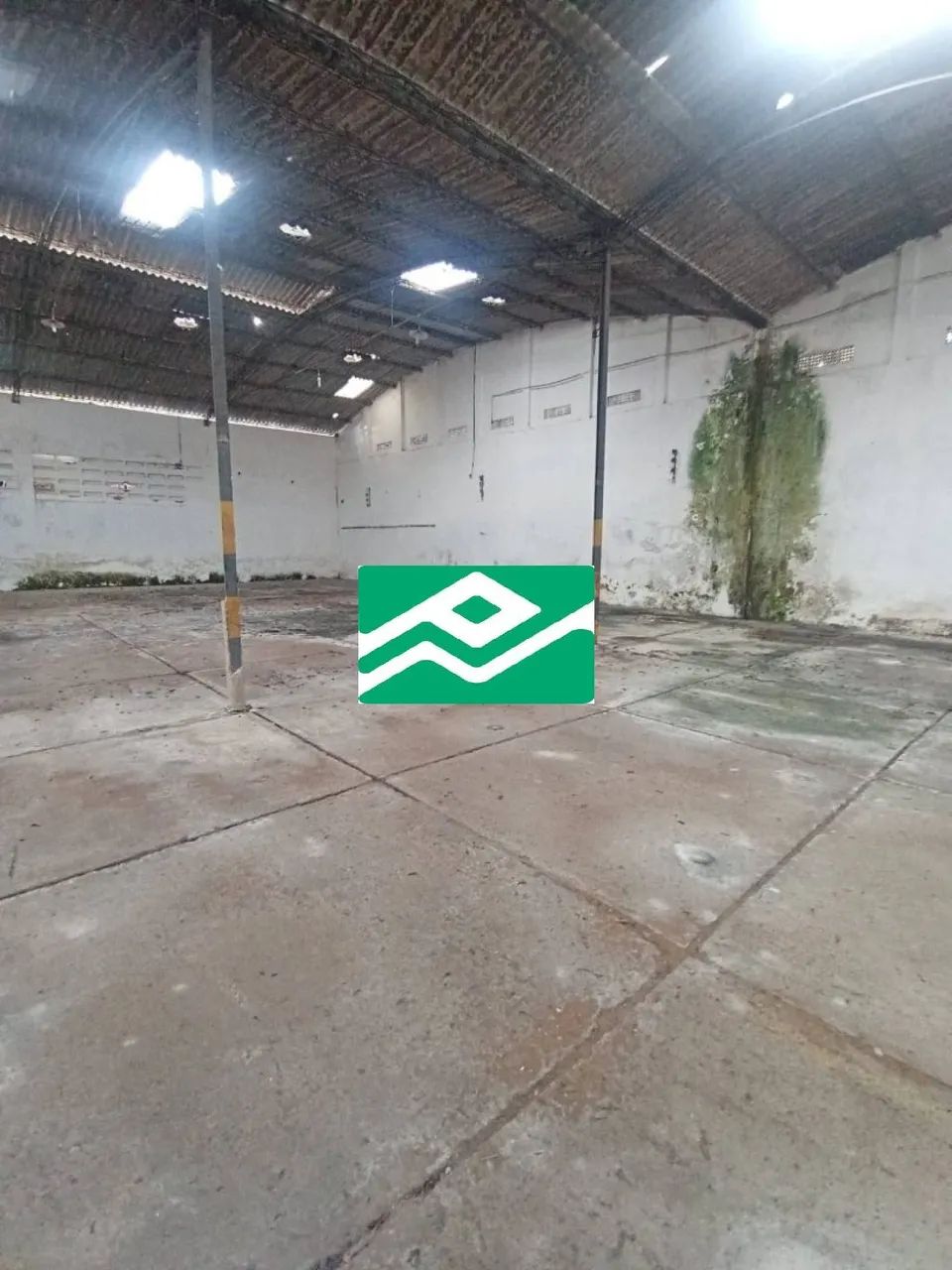 Galpão com área livre na Várzea - Foto 2