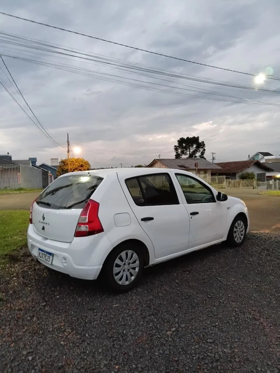 Renault Sandero Authentique Hi-flex 1.0 16V 5P 2013 - Foto 5