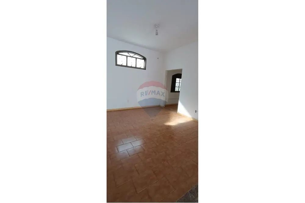 "Oportunidade Imperdível: Imóvel Comercial na Rua Otávio Pitaluga!" - Foto 4