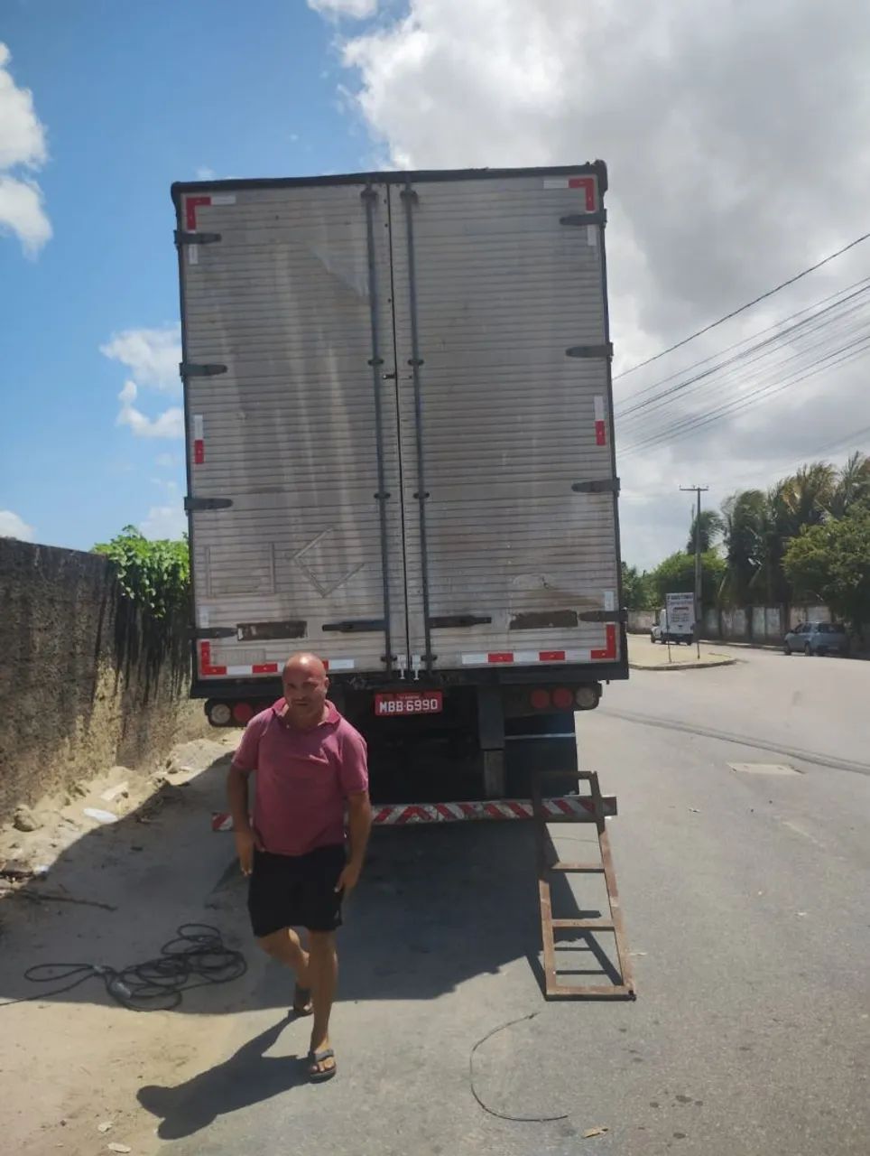 Carreta baú 3 eixos - Foto 5