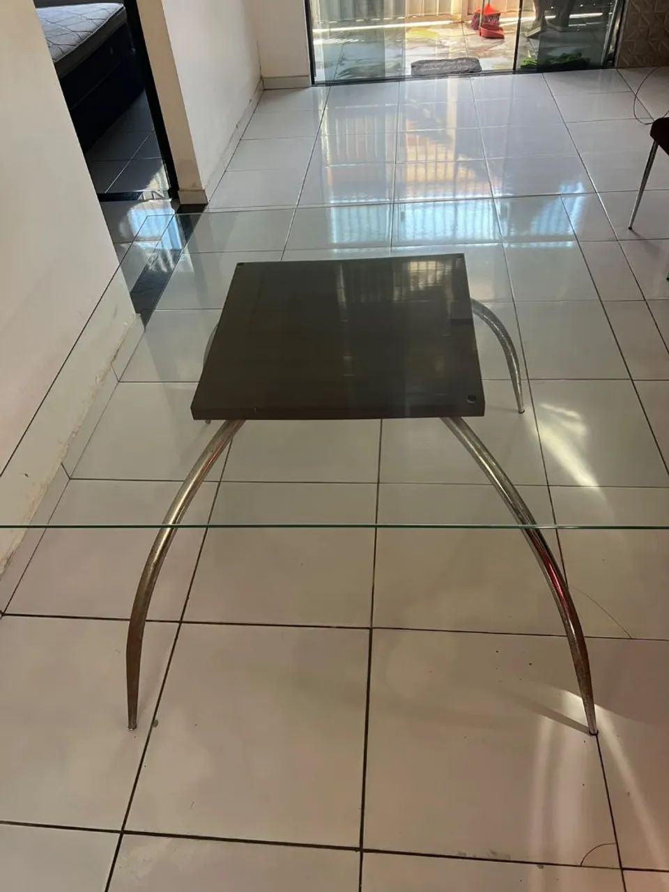 MESA DE JANTAR C/ TAMPO DE VIDRO  - Foto 4