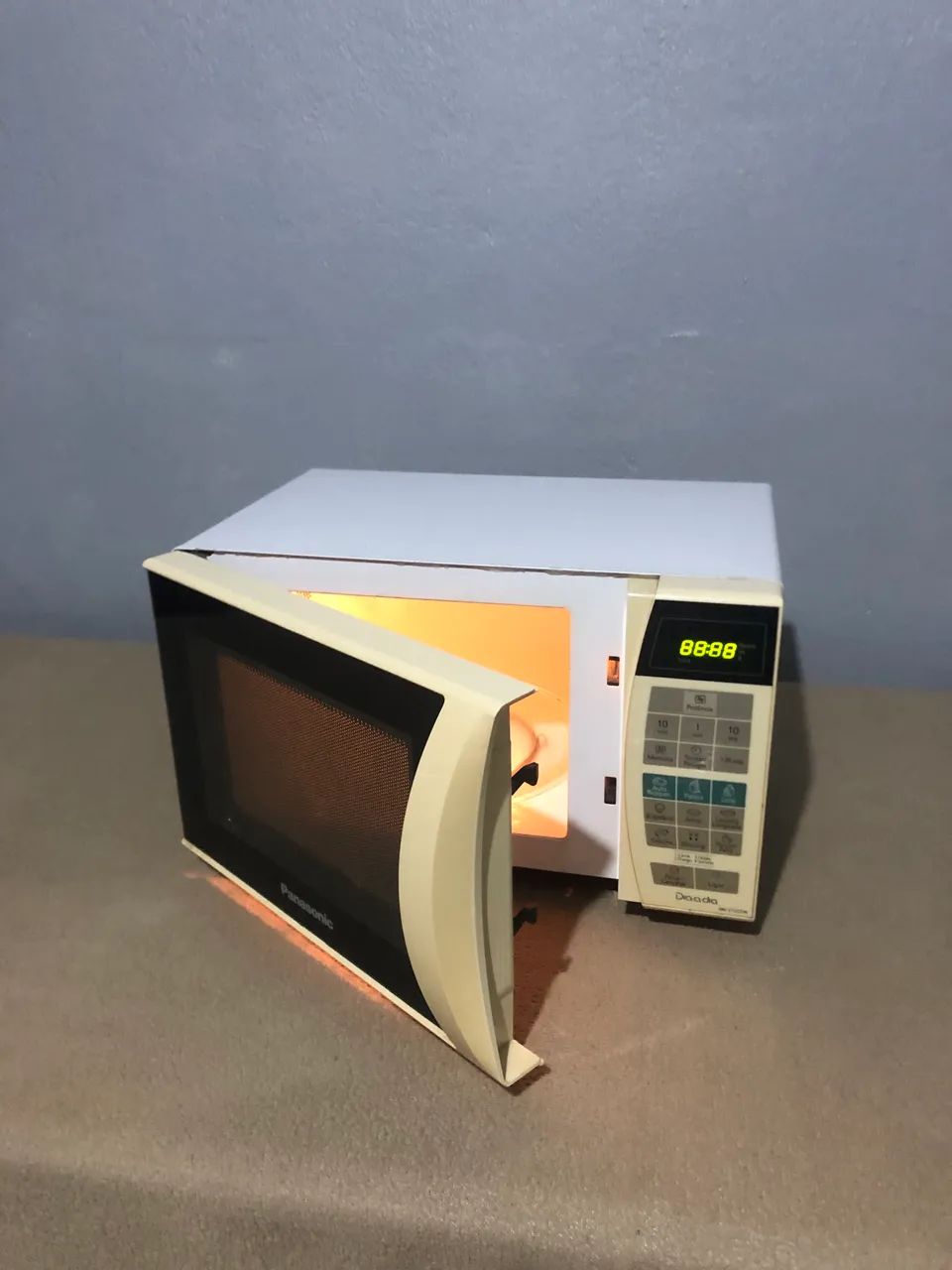 Microondas Panasonic 23l bem conservado  - Foto 2