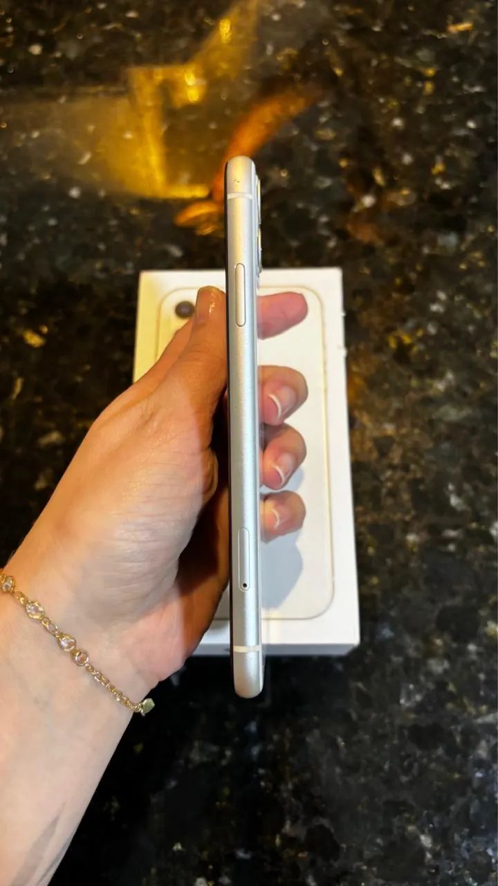 iPhone 11 64Gb Branco Impecável  - Foto 2