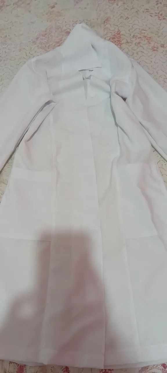 Jaleco branco semi novo  - Foto 2