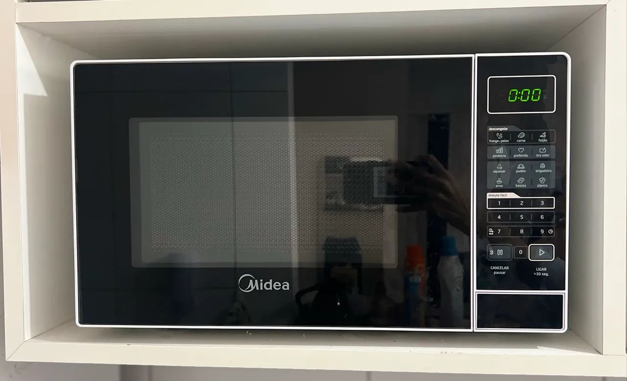 Microondas Midea 20L