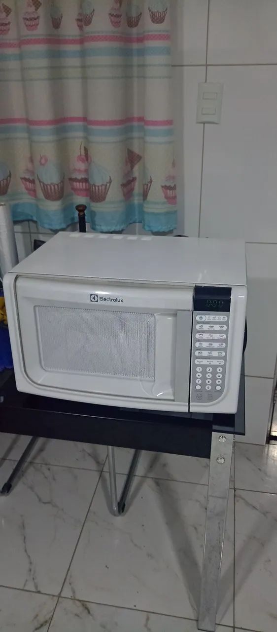 Microondas Eletrolux 31 litros  - Foto 2