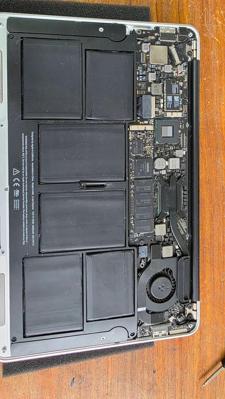 Macbook Air i5 4GB ( LEIA ) - Foto 4