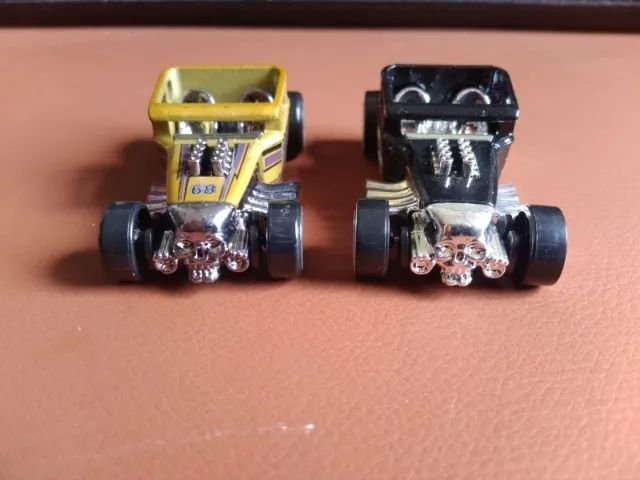 Hot Wheels - 2 Bone Shaker 2005 Loose