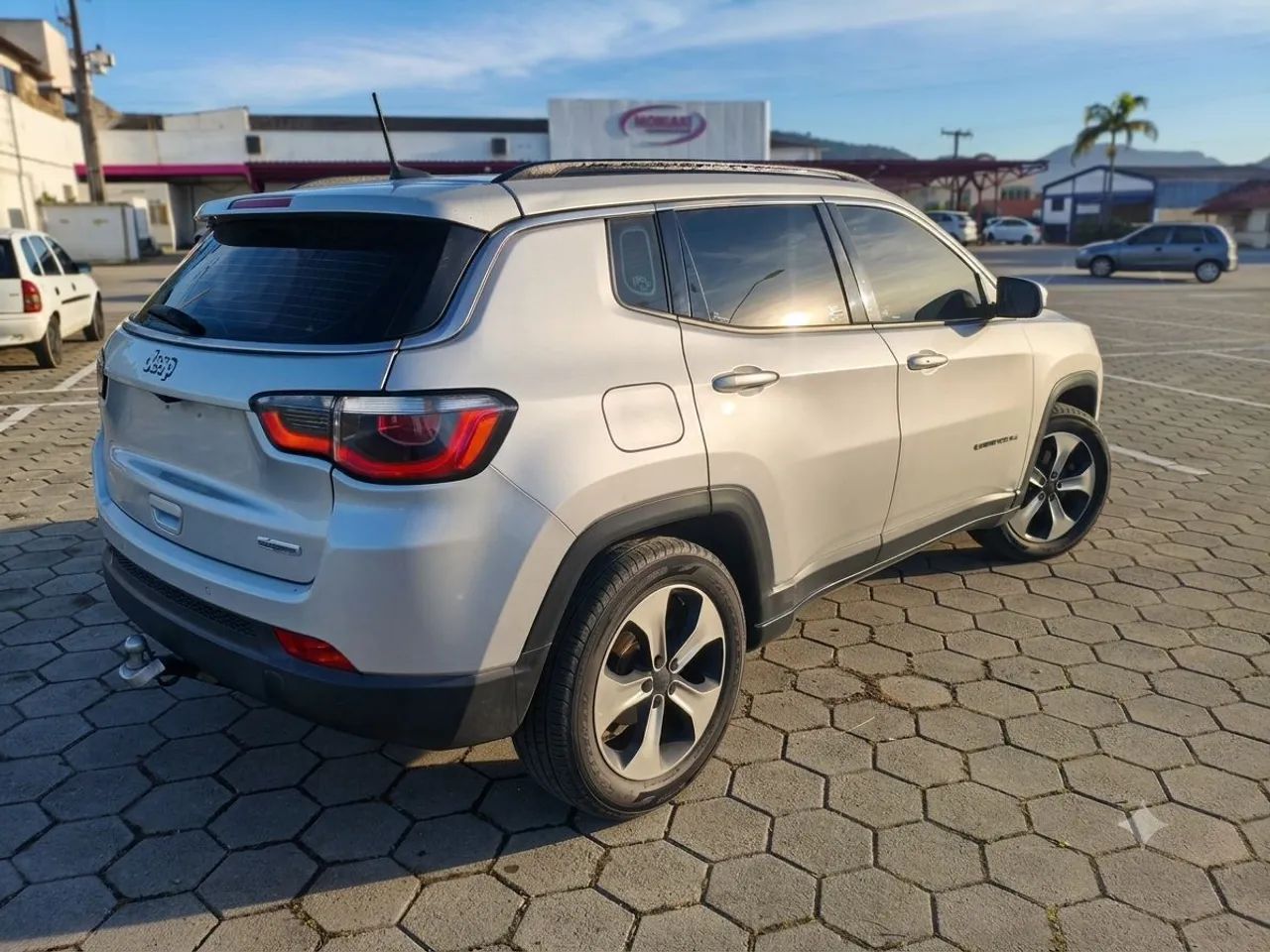 Jeep Compass Longitude 2.0 4X2 Flex 16V Aut. 2017 - Foto 4
