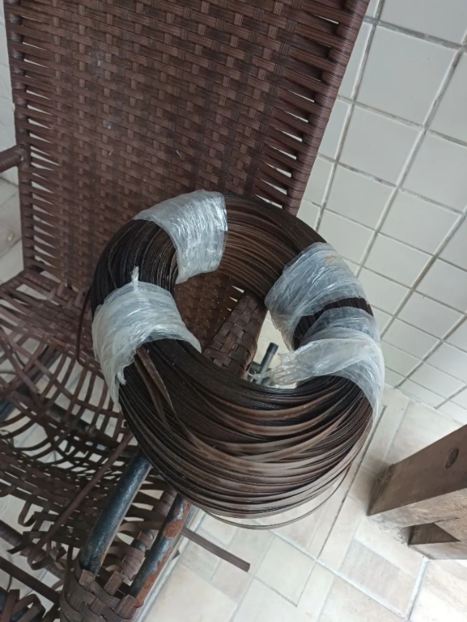 Cadeira de balanço + 1 Rolo de fibra com 500m para cobrir - Foto 3