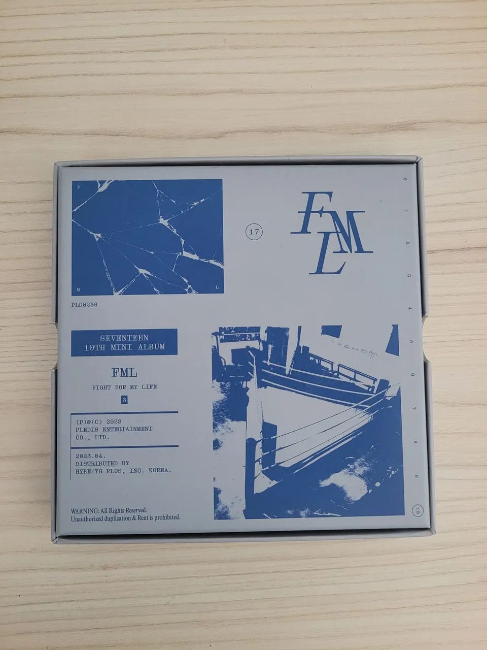 Álbum FML Seventeen - Foto 2