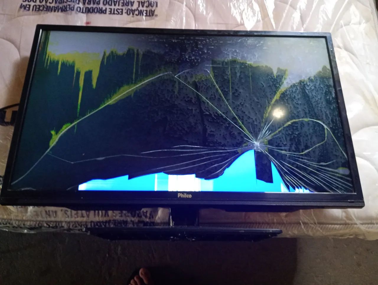 Tv ld Philco peça ou conserto  - Foto 2