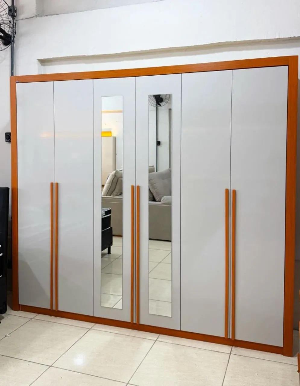 GUARDA ROUPA 6 PORTAS C/ESPELHO