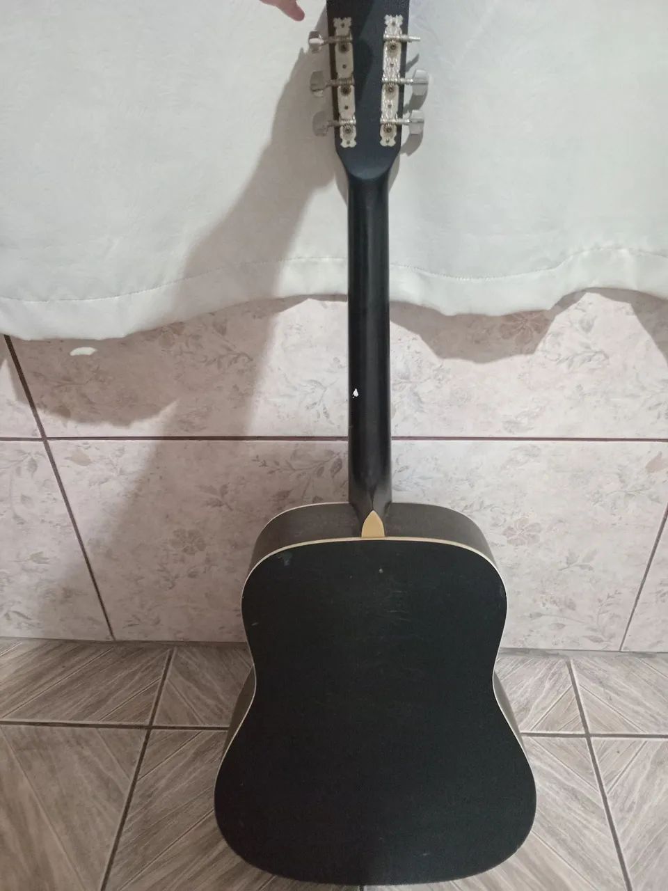Used Acoustic Guitar64962157362179121