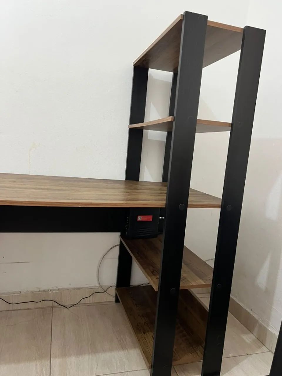  Escrivaninha com Estante Lateral - Foto 5