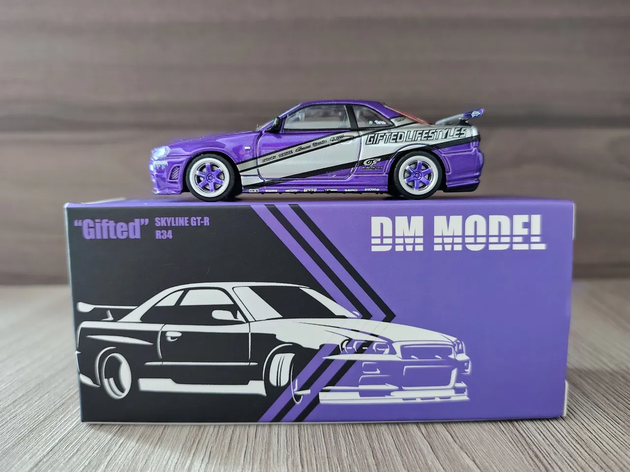 NISSAN SKYLINE GT-R R34 KAIDO WORKS SHINJUKU V1 KHMG143 - Hobbies