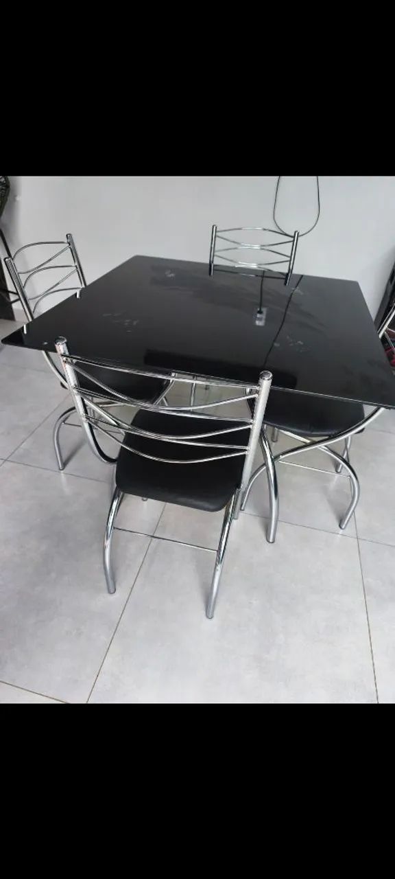 Mesa com 4 cadeiras  - Foto 3