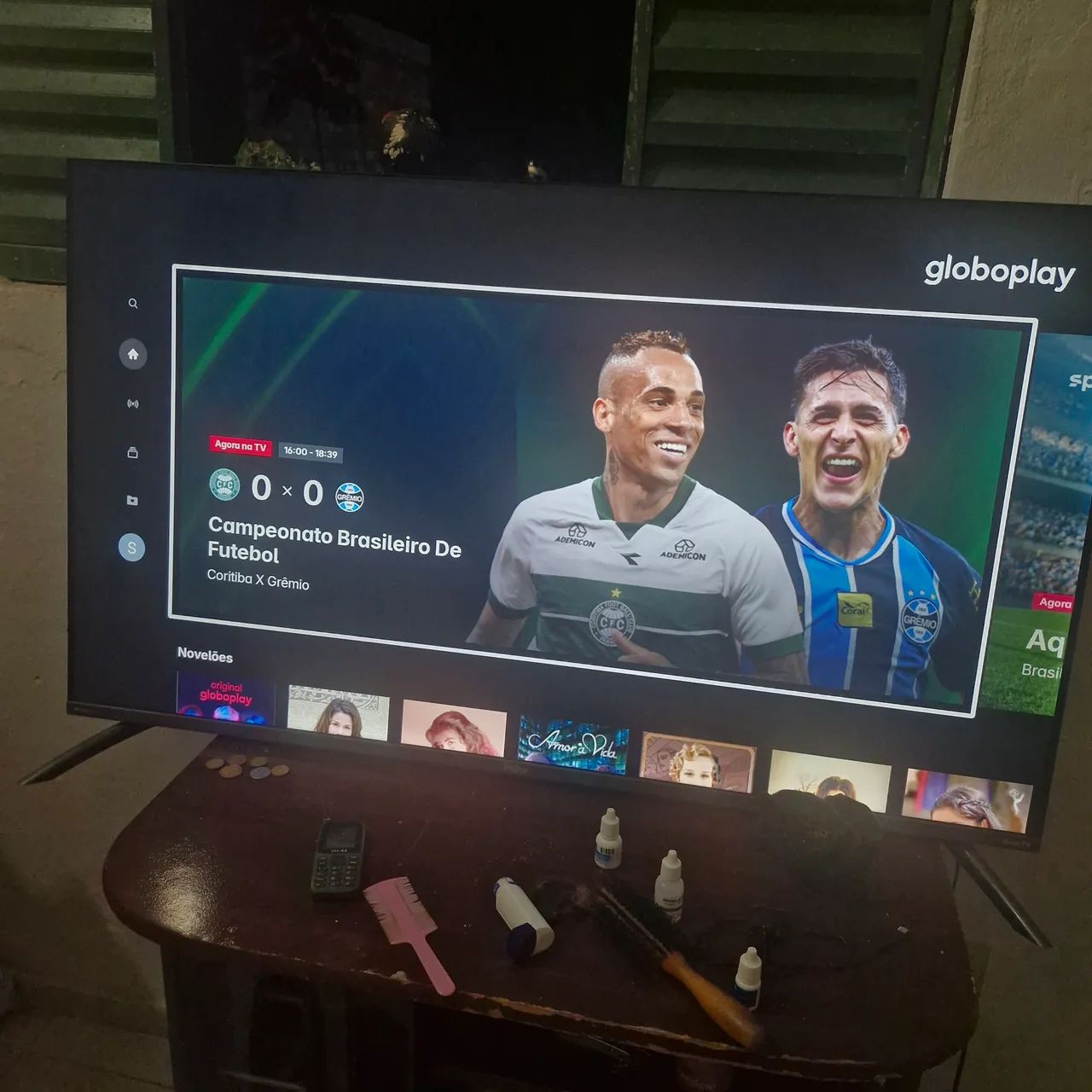 Vende-se televisão smart 50 polegadas Philips  - Foto 4