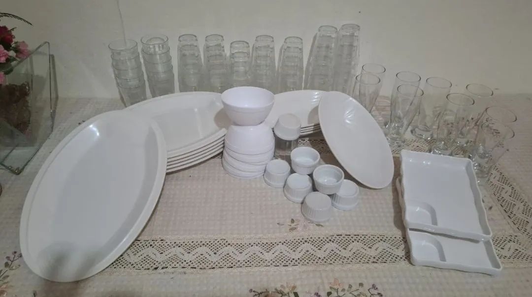 LOUÇAS E VASILHAS PARA  LANCHONETE, BARES E RESTAURANTES 