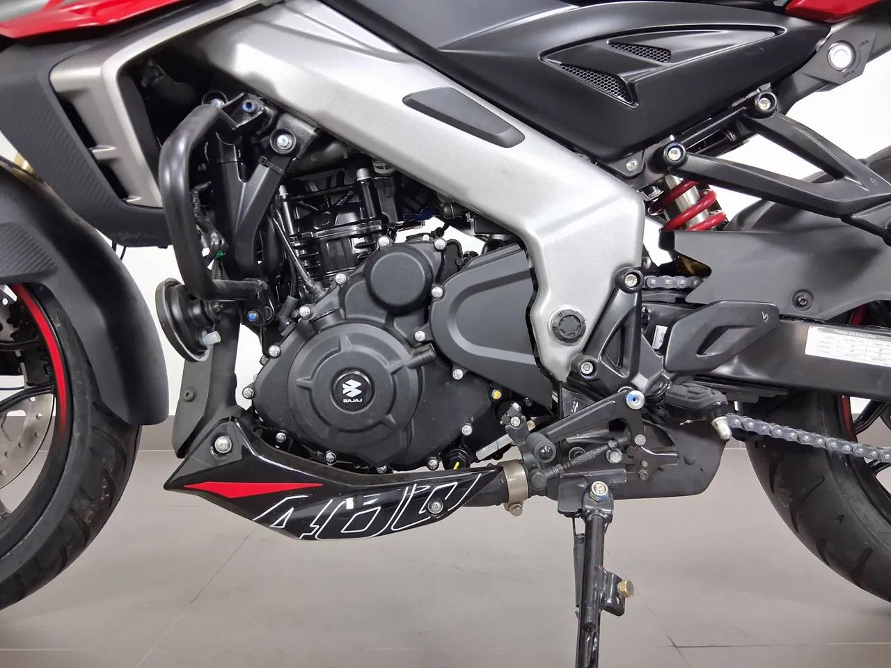BAJAJ DOMINAR NS400Z - Foto 4