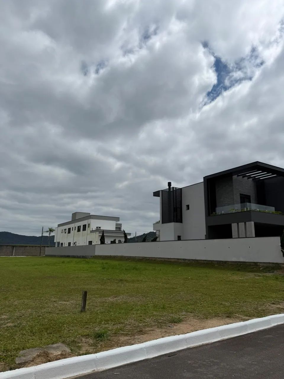 OPORTUNIDADE DE LOTE NO CALEDONIA 