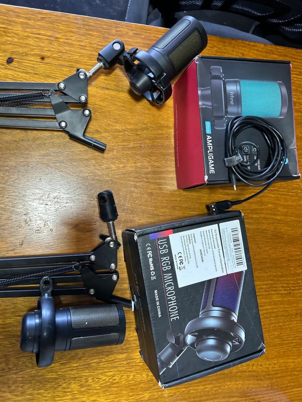 2 Microfones condensador com suporte  - Foto 2
