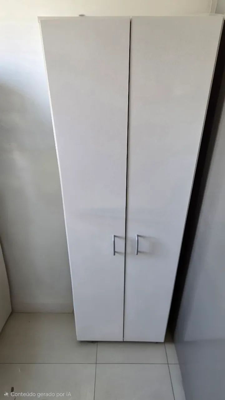 Armário multiuso