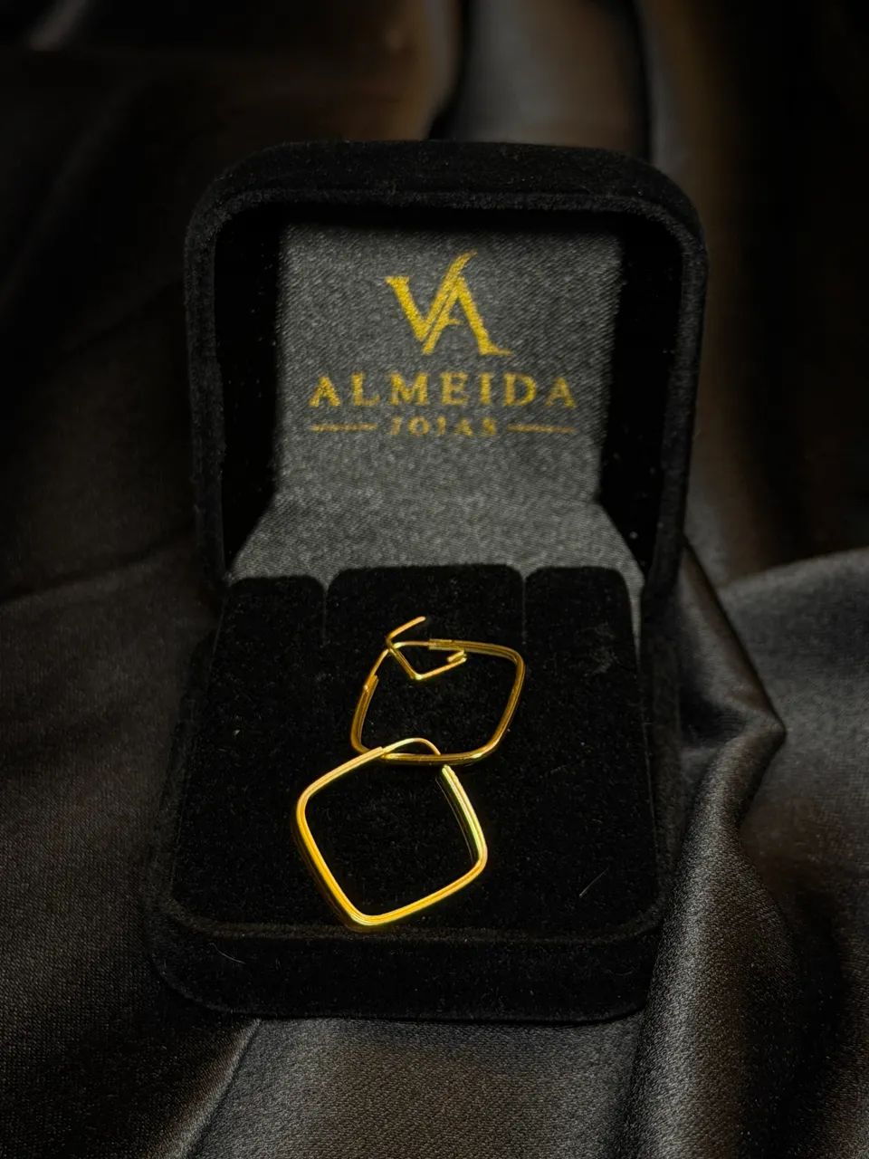 Argola ouro 18k com defesa