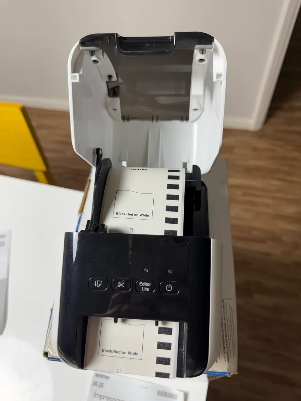 Impressora profissional Label Print QL 800 Brother - Foto 4