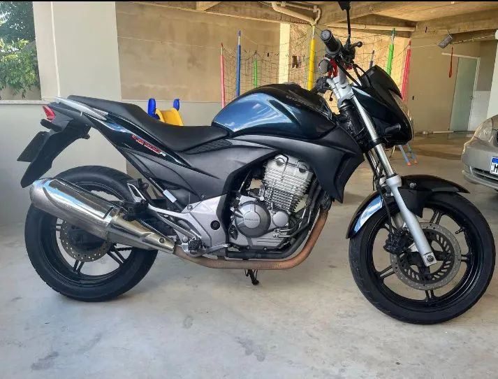 Moto CB 300 - Foto 2