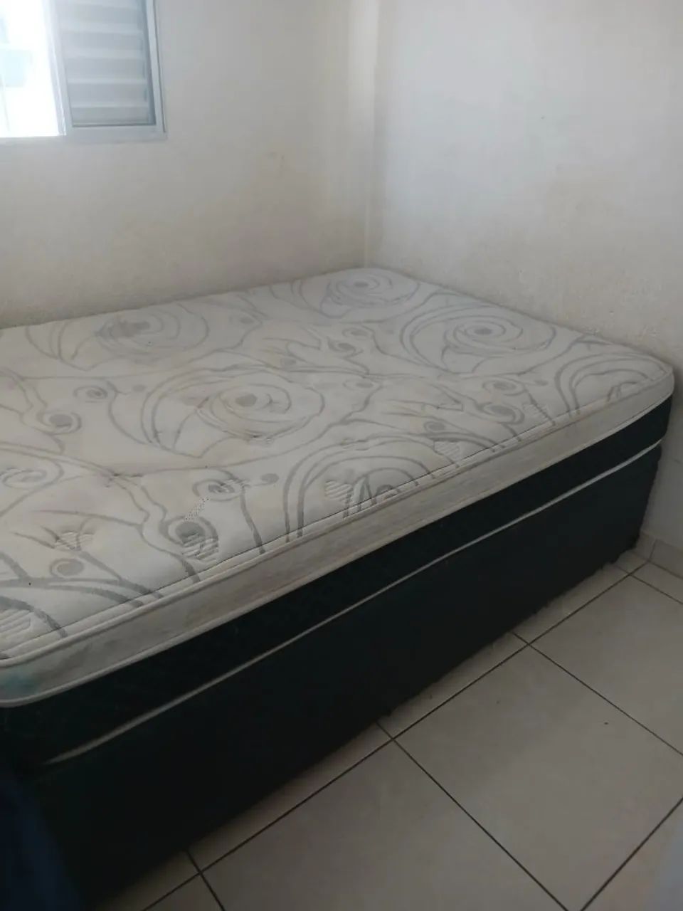 cama box casal e colchão 300 reais