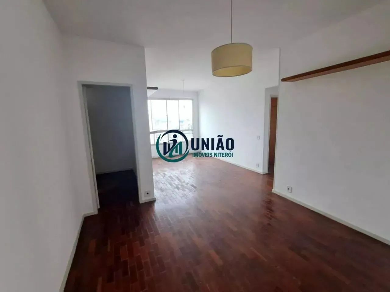 Apartamento à venda próximo ao Campo de São Bento com 1 Quarto e Vaga