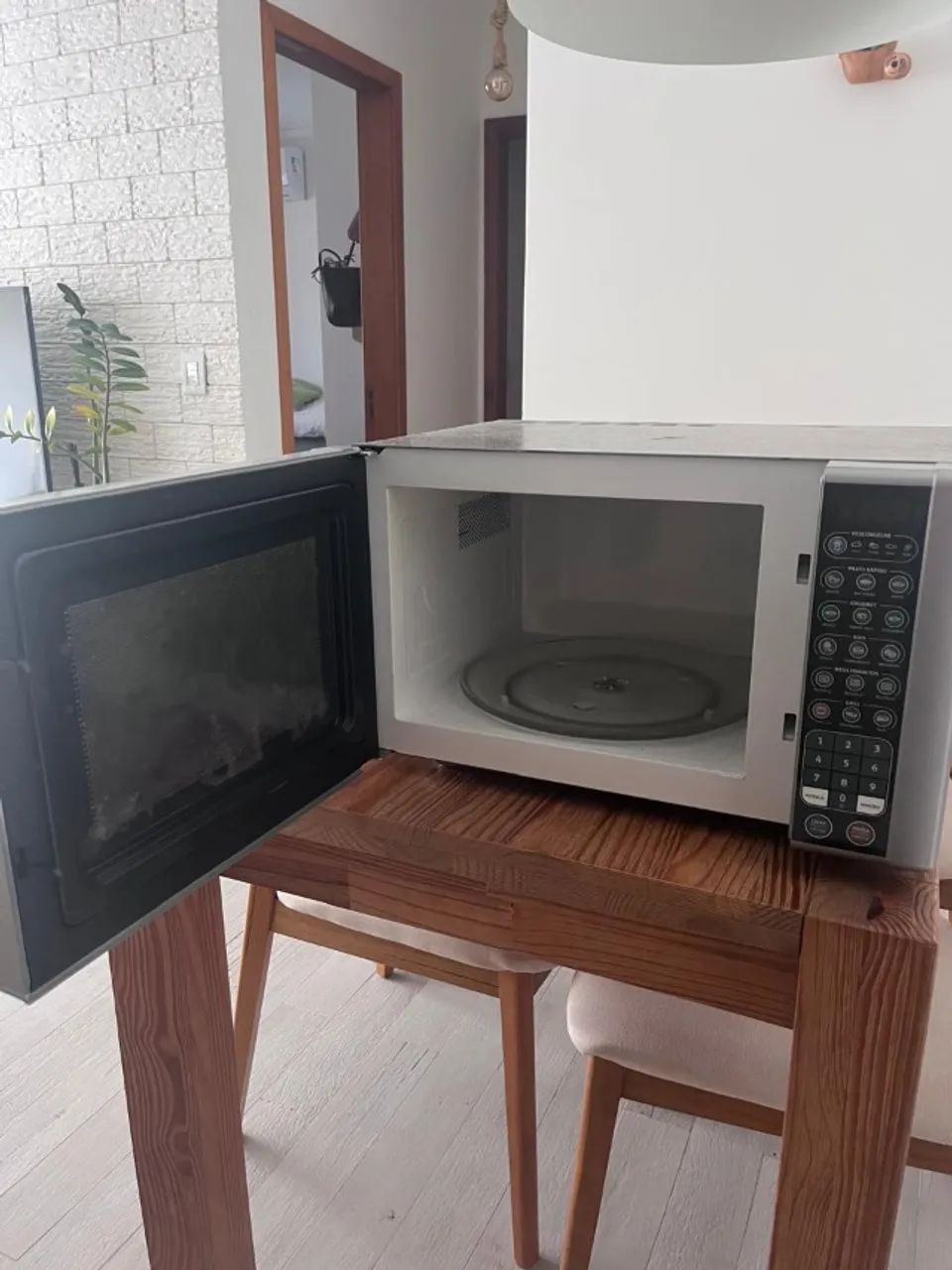 MICROONDAS ELETROLUX 31 LITROS - Foto 2