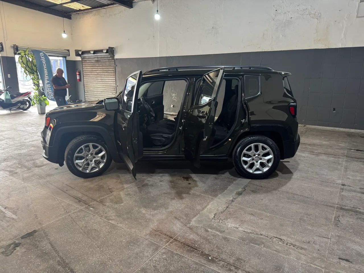 Jeep Renegade Longitude 1.8 4X2 Flex 16V Aut. 2017 - Foto 10