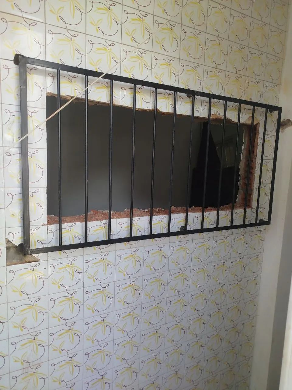 Serralheria em Geral: Portões, Grades, Escadas e Coberturas de Ferro - Foto 3