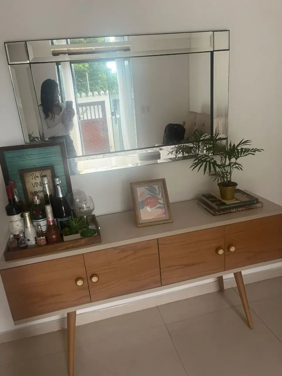buffet aparador de laka off write  com madeira