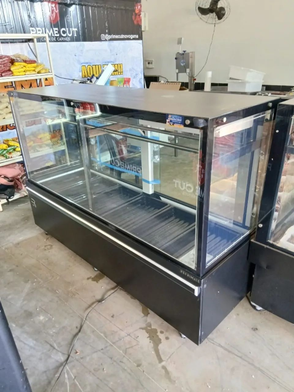 Balcao Açougue 2m gancheira Refrimate - Foto 2