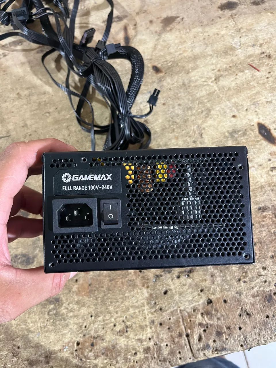 vende-se uma fonte de pc  - Foto 2