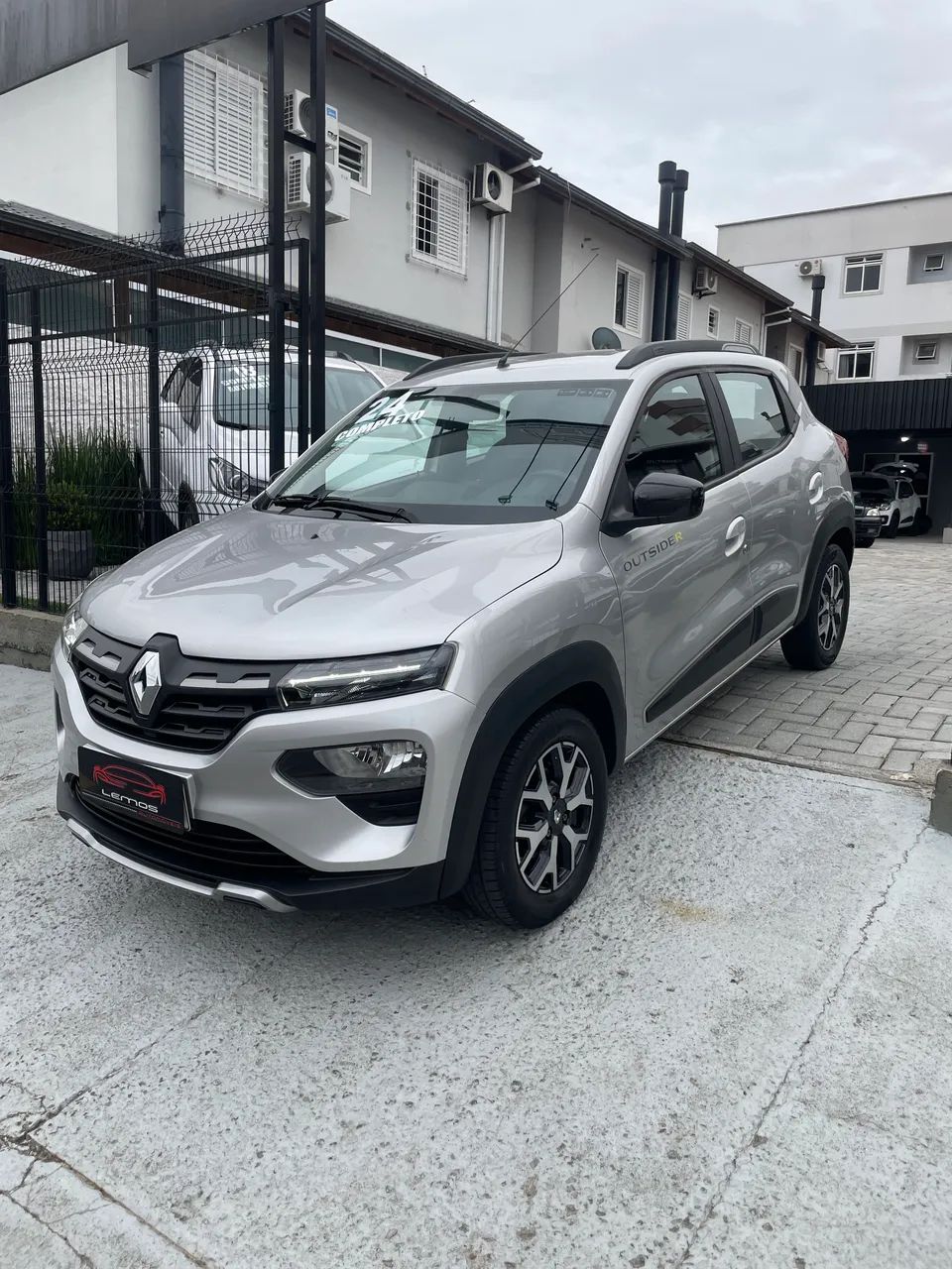 Renault Kwid Outsider 1.0 Flex 12V 5P Mec. 2024 - Foto 3