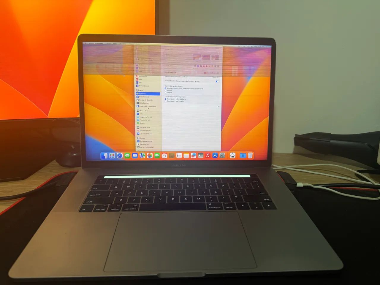 MACBOOK PRO 2017 I7 16GB RAM 256GB SSD - FUNCIONA COM MONITOR