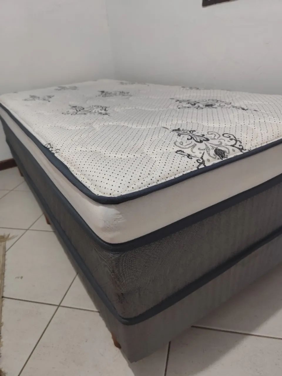 Cama de solteiro conjugada 