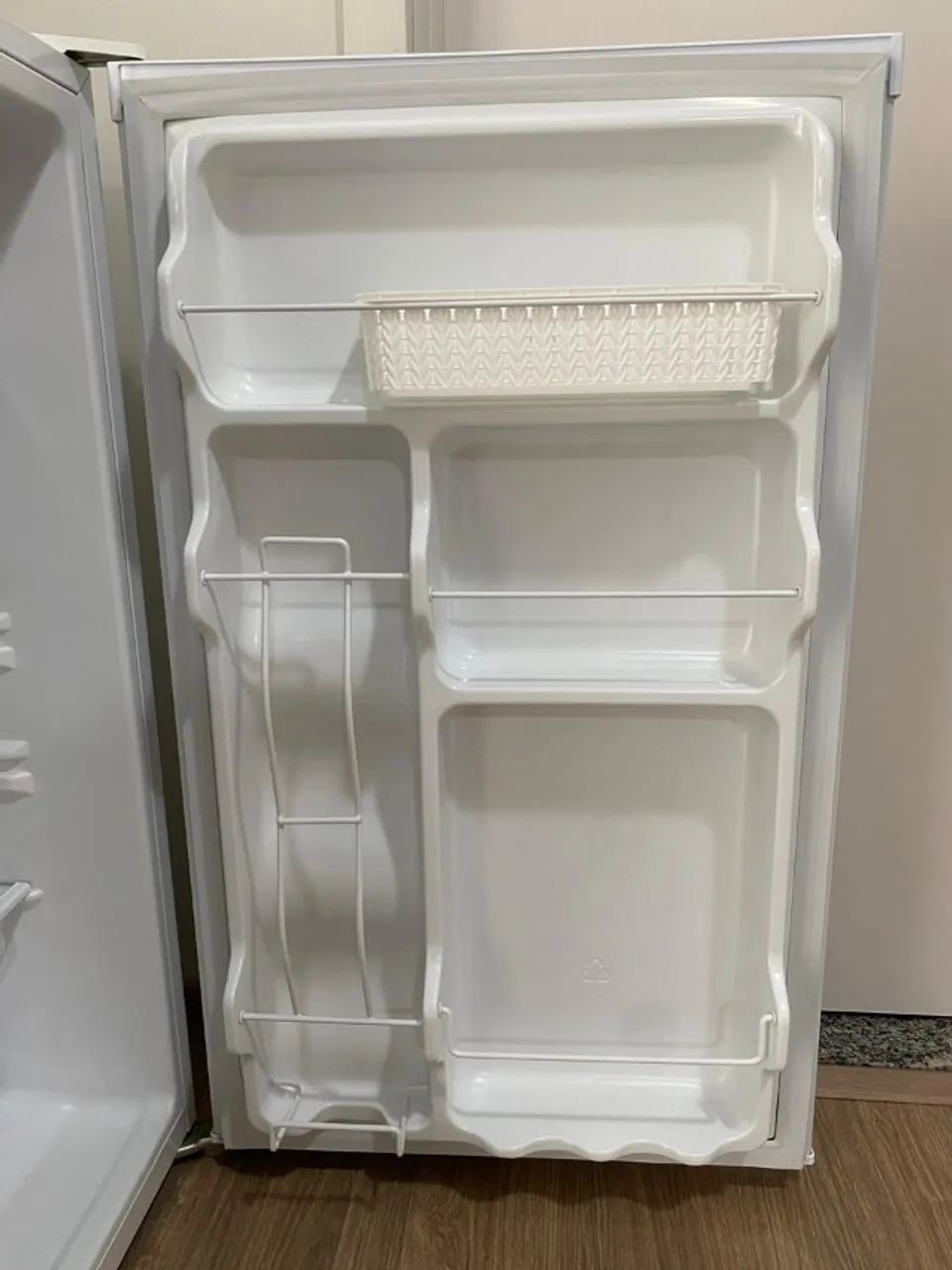 FRIGOBAR MIDEA 124L BRANCO 220V - Foto 3