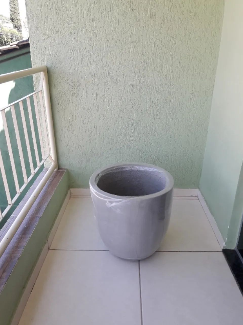 Vaso e plantas  - Foto 2