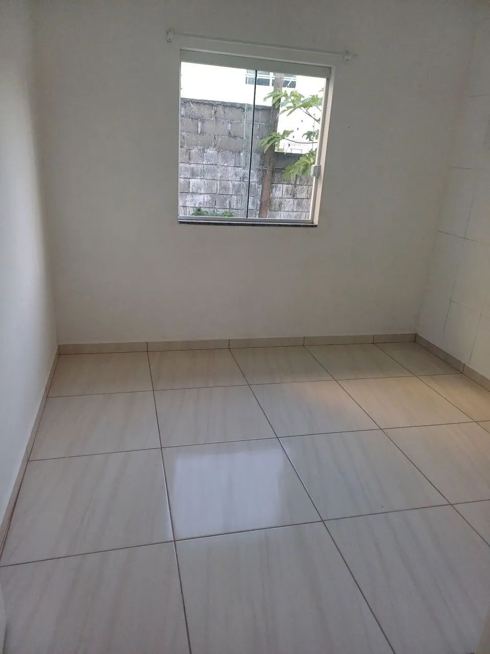 Alugo apartamento 