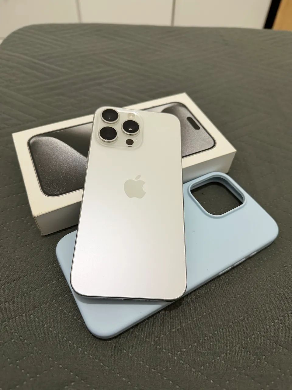 iPhone 15 pro max - 256gb - white titanium