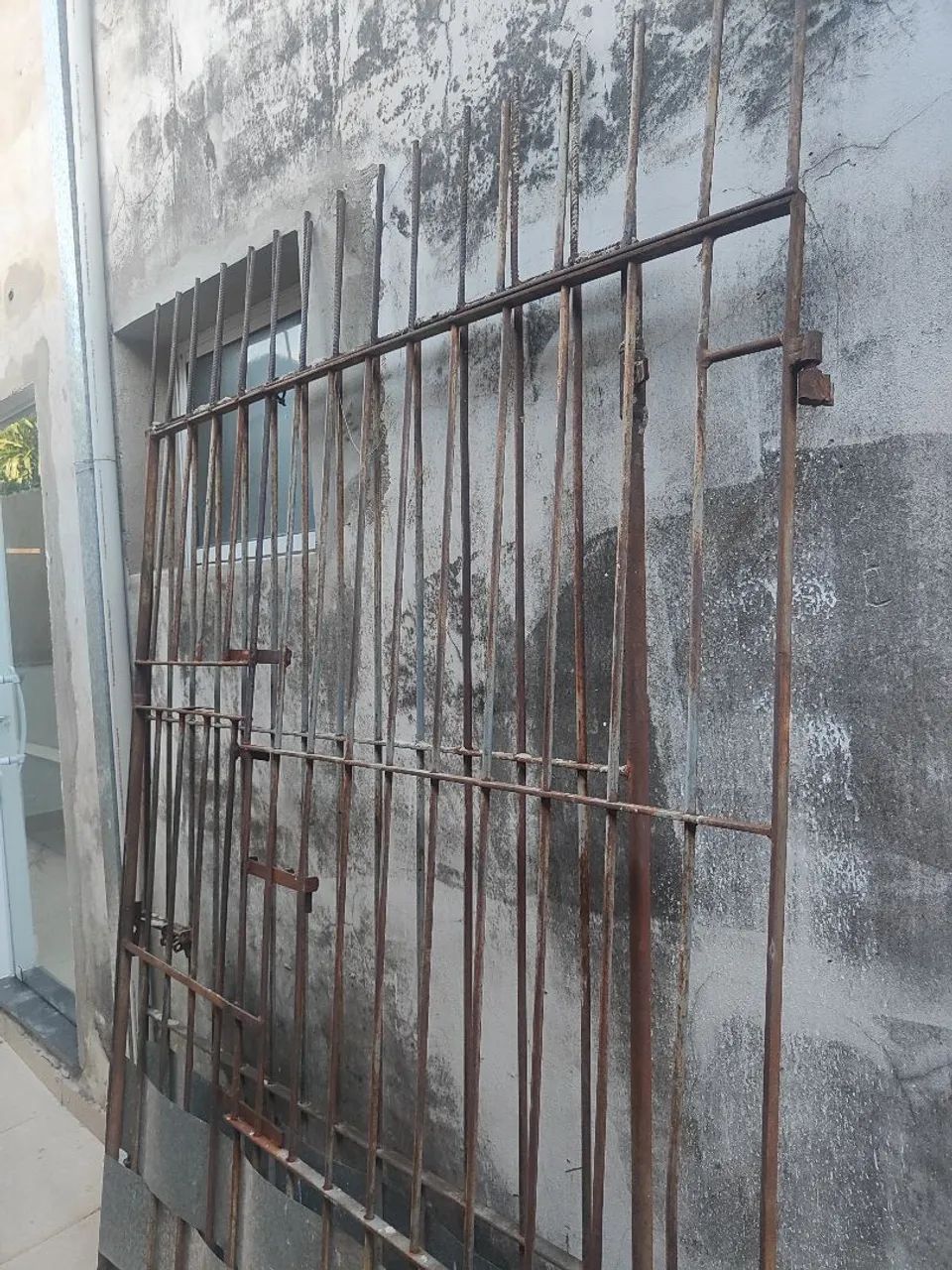 Portão de ferro432209407268638724