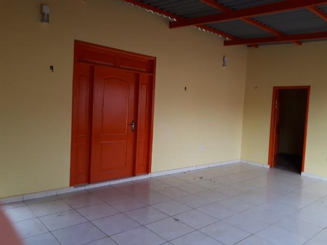 Aluga-se casa no loteamento Santo Afonso, bem localizada e rua asfaltada - Foto 4