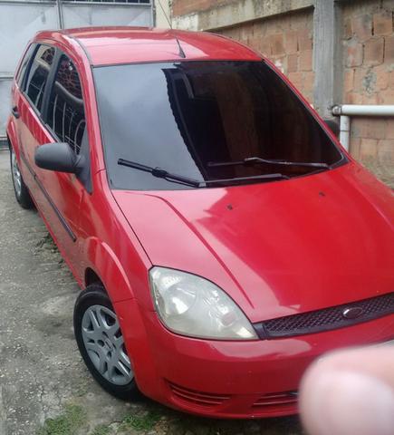Fiesta 2004 completo + GNV. Só 11.000,00Tudo ok