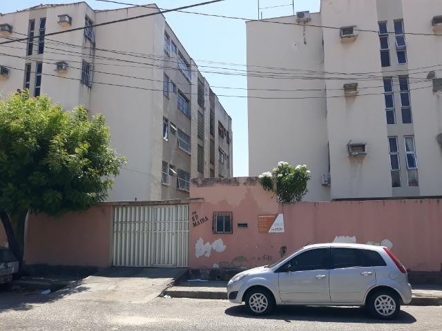 Apartamento para aluguel com 81 metros quadrados e 2 quartos em Carlito Pamplona - Fortale